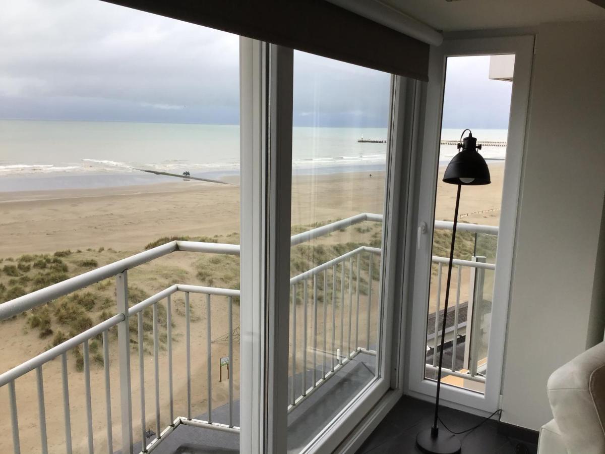 Marjolaine Zeezicht - Nieuwpoort-Bad Met Gratis Garagebox Apartment Luaran gambar