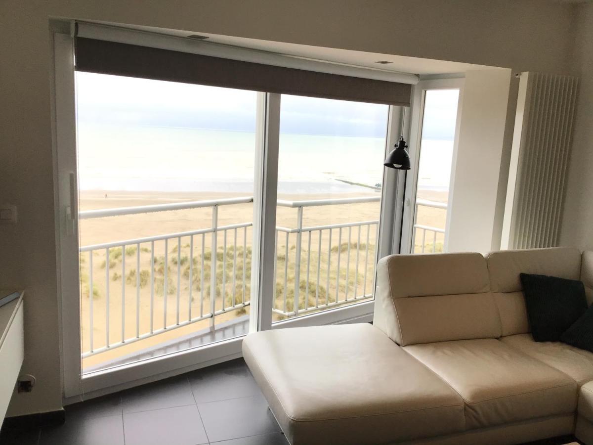 Marjolaine Zeezicht - Nieuwpoort-Bad Met Gratis Garagebox Apartment Luaran gambar
